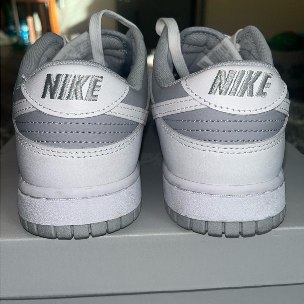 Nike dunk low grey white